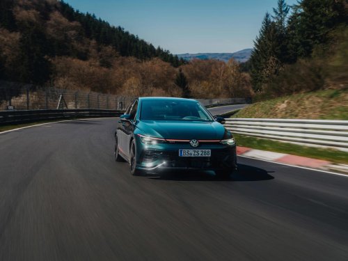Volkswagen, Volkswagen presume de GTI: saluda al coche de tracción delantera más rápido en Nürburgring