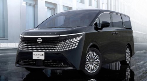 日産の新型「エルグランド」はAUTECHでどう変わる? 実車で確認