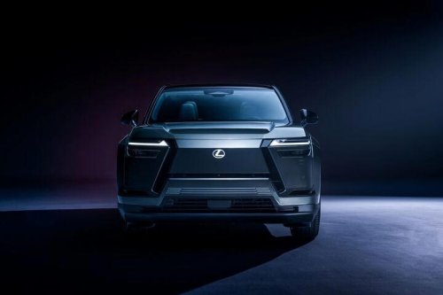 2027 Lexus TZ offers 300 miles of range and fake V10 sounds