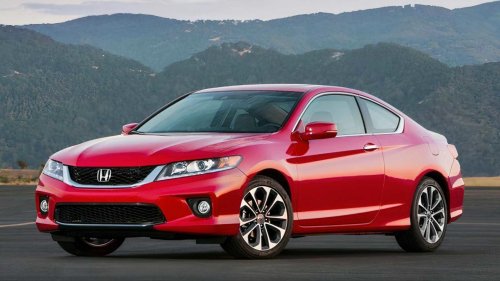 The Japanese hybrid sedan that rarely needs repairs and gets 50 MPG