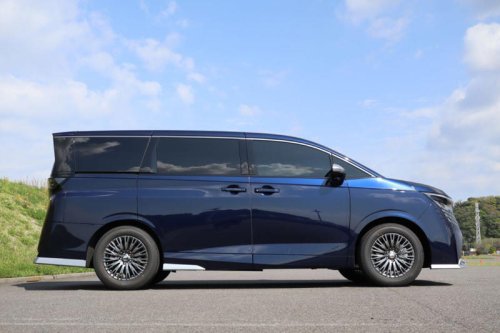 日産の新型「エルグランド」はAUTECHでどう変わる? 実車で確認