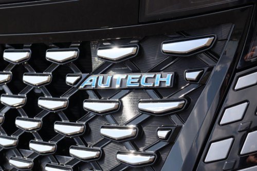 日産の新型「エルグランド」はAUTECHでどう変わる? 実車で確認