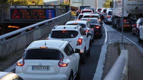 Retenciones de más de 9 kilómetros en la B-10 y la B-20 complican la circulación en Barcelona