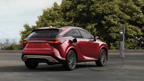Lincoln, SUV, This Lincoln SUV is one of the only American plug-in hybrid luxury cars left
