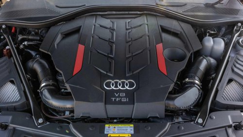 Why is the twin-turbo V8 now the go-to for high-performance cars?