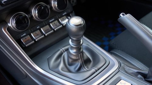 Why manual transmissions are called 'stick shift' in the US
