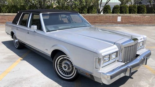 The luxury SUV built for traditionalists