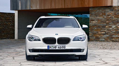 A Brand-New Honda, Or An 11-Year-Old V12-Powered BMW Flagship? The Pros &amp; Cons