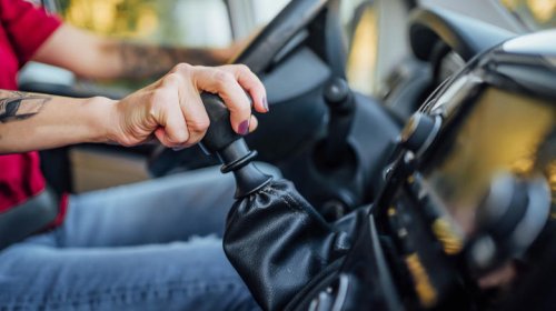 Why manual transmissions are called 'stick shift' in the US