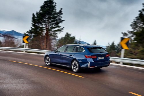 BMW, El BMW con el que Kylian Mbappé se pasea por Madrid es EV y cuesta como este increíble familiar