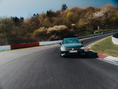 Volkswagen, Volkswagen presume de GTI: saluda al coche de tracción delantera más rápido en Nürburgring