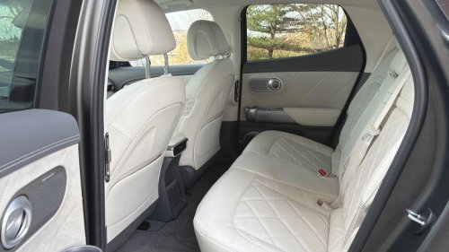 2026 Genesis GV60 Sport: 3 pros and 2 cons