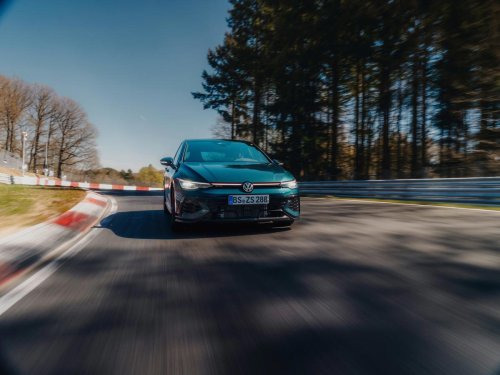 Volkswagen, Volkswagen presume de GTI: saluda al coche de tracción delantera más rápido en Nürburgring