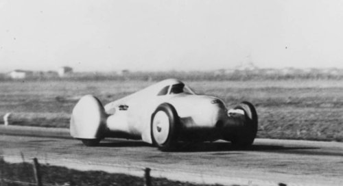 Audi resucita el coche que humilló a Mercedes en 1935: así vuelve a rugir el legendario Auto Union Lucca