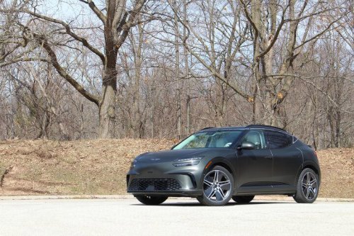 2026 Genesis GV60 Sport: 3 pros and 2 cons