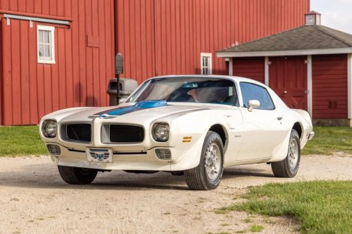 Muscle Cars, 20 smokin’ muscle cars and their top speeds