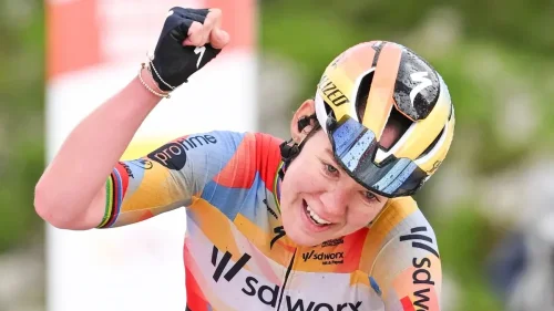 Vuelta a España femenina: Paula Blasi roza la gesta ante Van der Breggen