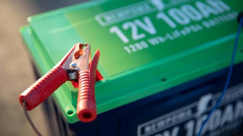 20 smart ways to prep your car for a long road trip