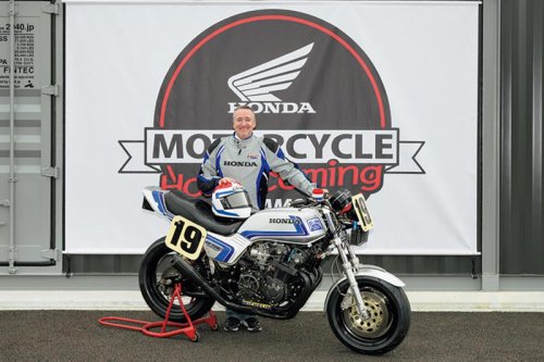 レーサーレプリカ全盛期になぜ ホンダ CB900Fは再評価されたのか?