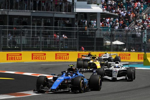 El jefazo de Williams responde a las quejas de Carlos Sainz y Alex Albon sobre el FW48: 