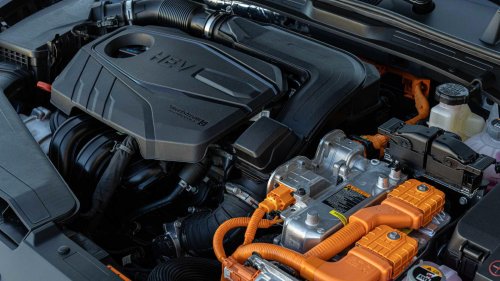The hybrid sedan with the highest driving range in 2026