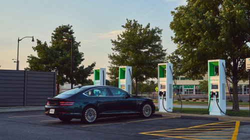 Genesis, This 365-HP Genesis Luxury Sedan That Lost Nearly Half Of Its Value In Just 3 Years