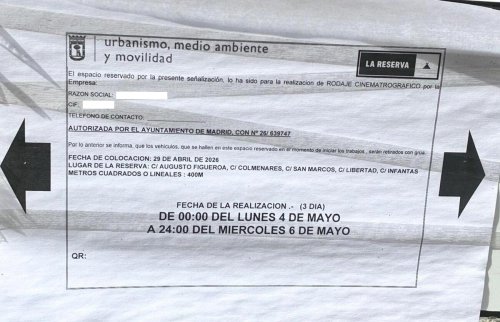 Aparqué mi coche y al día siguiente me he encontrado con este mensaje: menos mal que lo he leído y me he librado de una multa (y de la grúa)