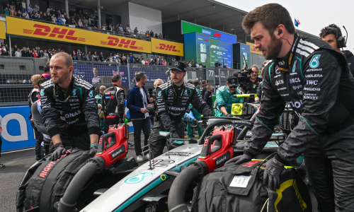 Mercedes, La curiosa anécdota de Mercedes F1 con Fernando Alonso y Carlos Sainz como figuras: 