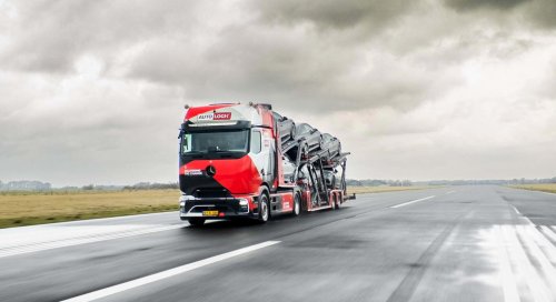 Citroën, El primer camión eléctrico para transportar coches: muy pronto los coches eléctricos serán trasladados por otros eléctricos