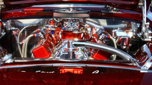 How much HP does a 383 stroker engine have & is it more than a stock 454?