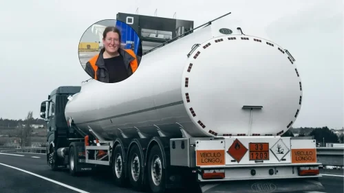 Lidia Solís (32), de administrativa a un camión de 16 metros: 