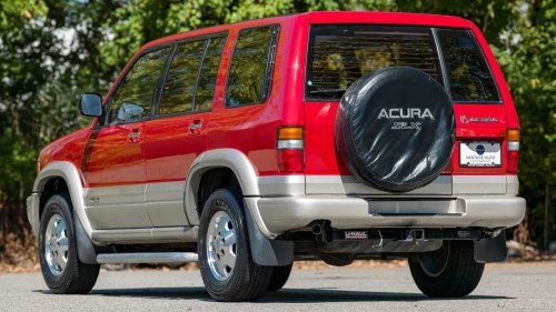 Acura's first SUV was an America-only rebadge