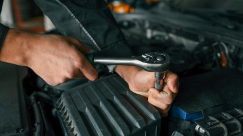 What's the difference between anti-seize lubricant and threadlocking adhesives?