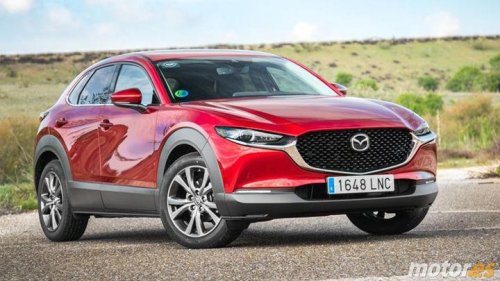SEAT, Se desploma el precio del SUV híbrido japonés que pone contra las cuerdas a SEAT y Skoda, 7.000 € menos y etiqueta ECO