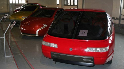 Chrysler, The 455-hp minivan with a Countach engine that Chrysler strangled to death