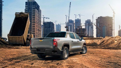 Why the Chevy Silverado EV’s ‘midgate’ is a game-changer for truck owners