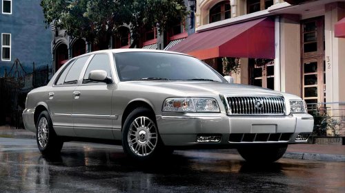 This bulletproof RWD American sedan will outlast time itself