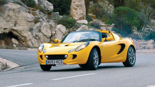 Lotus Elise: A budget-friendly driver's car compared to the BMW M3