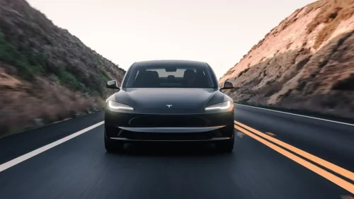 Hacen un test de batería a un Tesla Model 3 con 610.000 km y el resultado les sorprende: 
