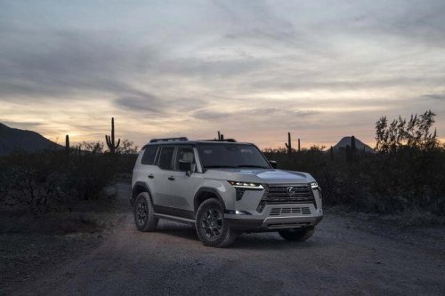 What are locking differentials and what new 4x4s have them?