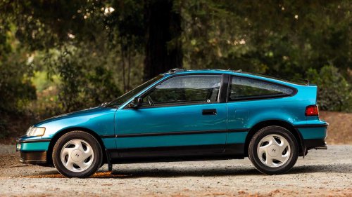 Nissan, Nissan Sentra, Nissan Sentra SE-R: The '90s sedan that became a tuner icon
