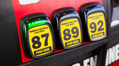 Hellcat owner learns the hard way lower octane gas won't save you money