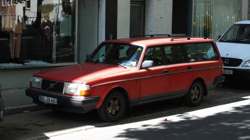10 vehicles that continue running long past expectations