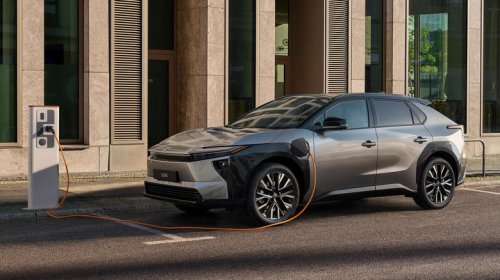 Toyota 4Runner, Toyota Highlander, Toyota, SUV, Not the 4Runner, not the Highlander – this is Toyota's least-sold SUV in the US