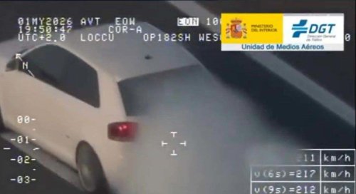 La DGT graba a un coche a más de 200 km/h y lanza un aviso a los conductores: 