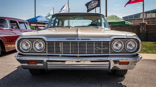 Chevrolet, Chevrolet built a 400 HP family car all the way back in 1964