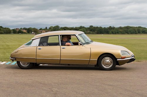 Los coches de serie más extraños que ha visto el mundo