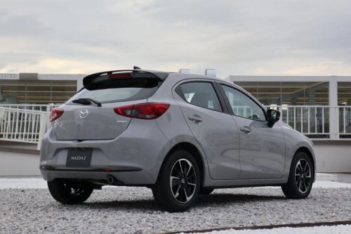 マツダが小型車「MAZDA2」の国内生産を終了、理由は?
