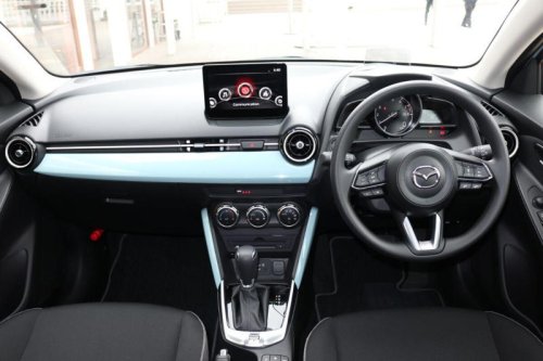 マツダが小型車「MAZDA2」の国内生産を終了、理由は?