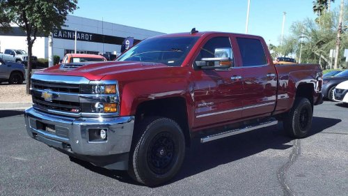 Chevy, 8 Chevy pickups that rack up miles without major repairs